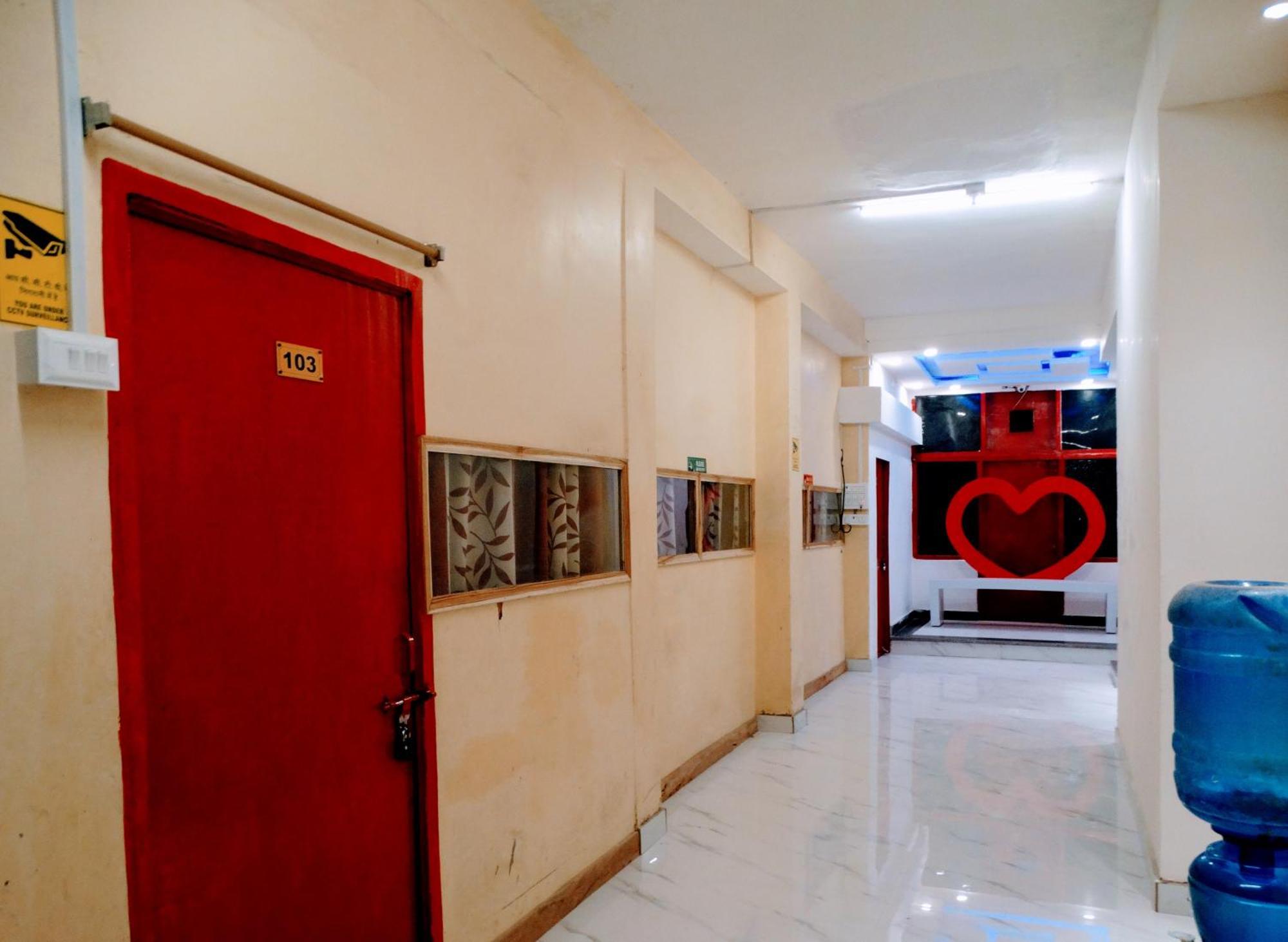 Shree Ram Sia Hotel An Unit Of Shree Ram Sia Trading And Residency جايا المظهر الخارجي الصورة